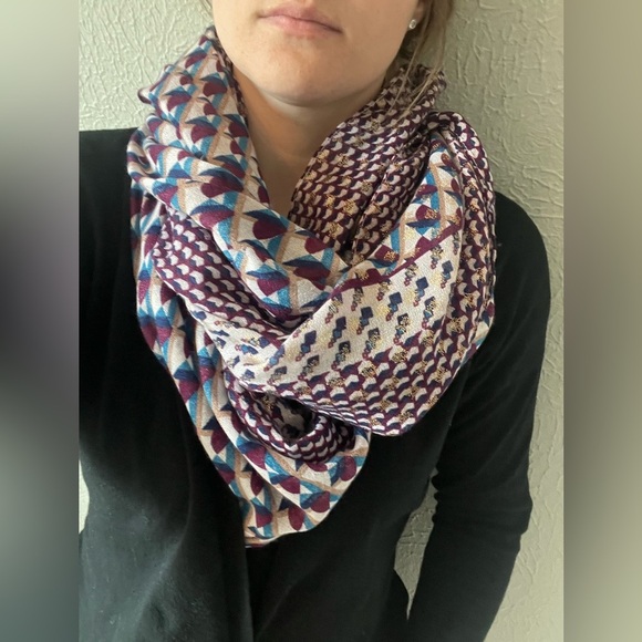 Bohemian Style Infinity Scarf - Picture 4 of 4
